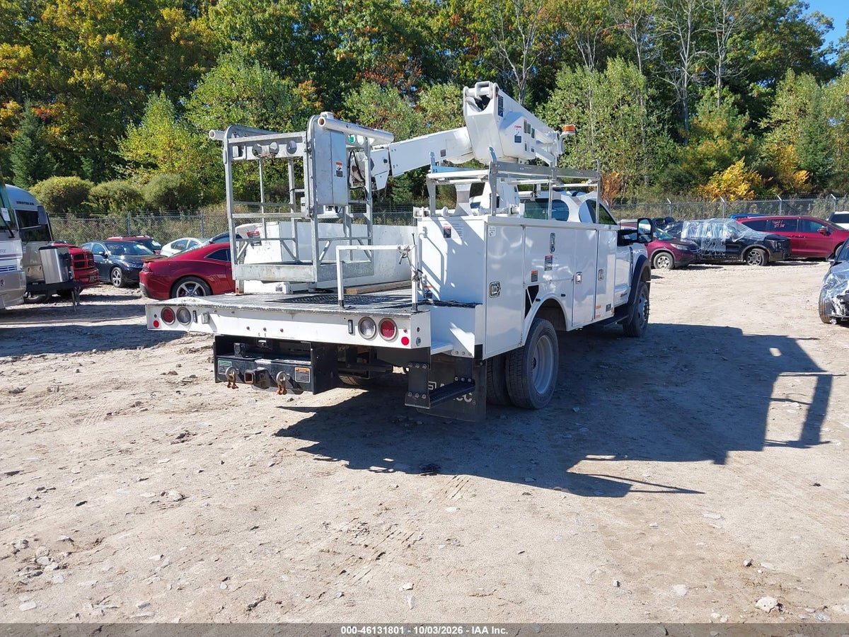 2024 FORD F-550 CHASSIS XL — photo 4