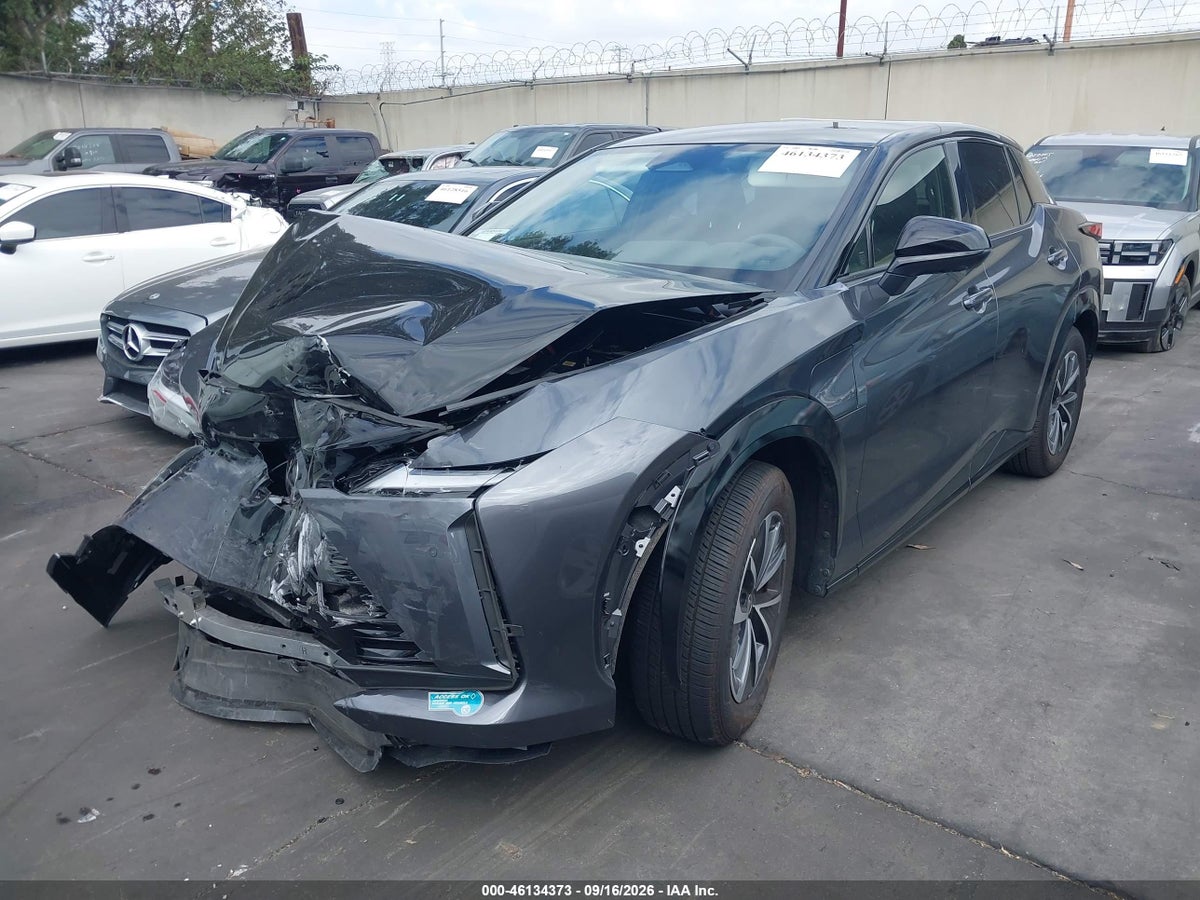 2025 LEXUS RZ 300E PREMIUM — photo 2