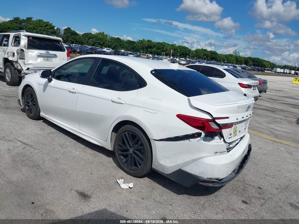 2026 TOYOTA CAMRY SE — снимка 3