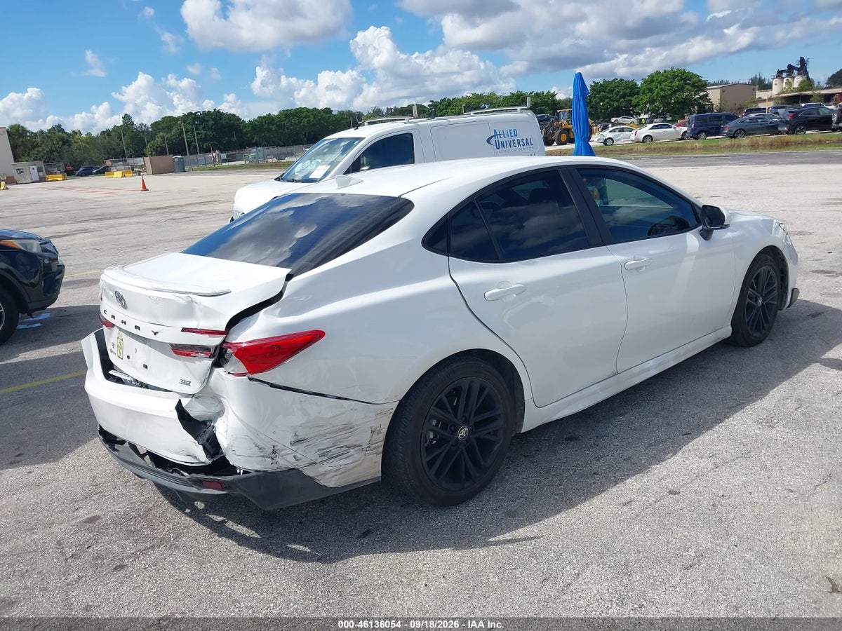 2026 TOYOTA CAMRY SE — снимка 4