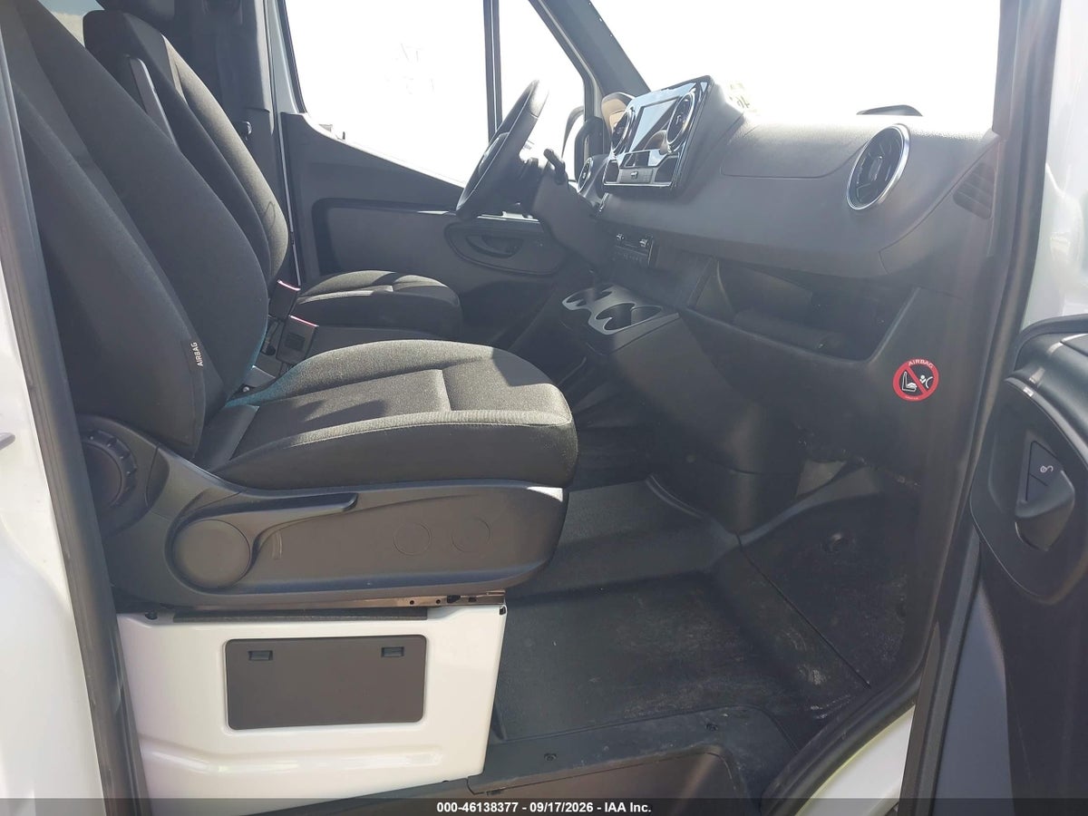 2026 MERCEDES-BENZ SPRINTER 2500 HIGH ROOF 4-CYL DIESEL — photo 5