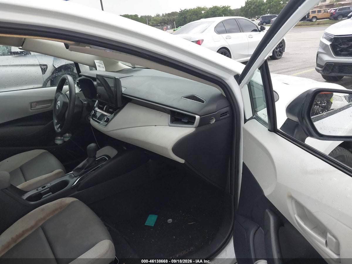2026 TOYOTA COROLLA LE — photo 5