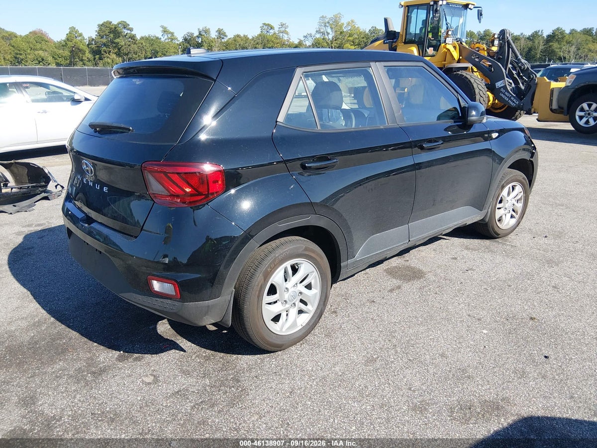2026 HYUNDAI VENUE SE — photo 4