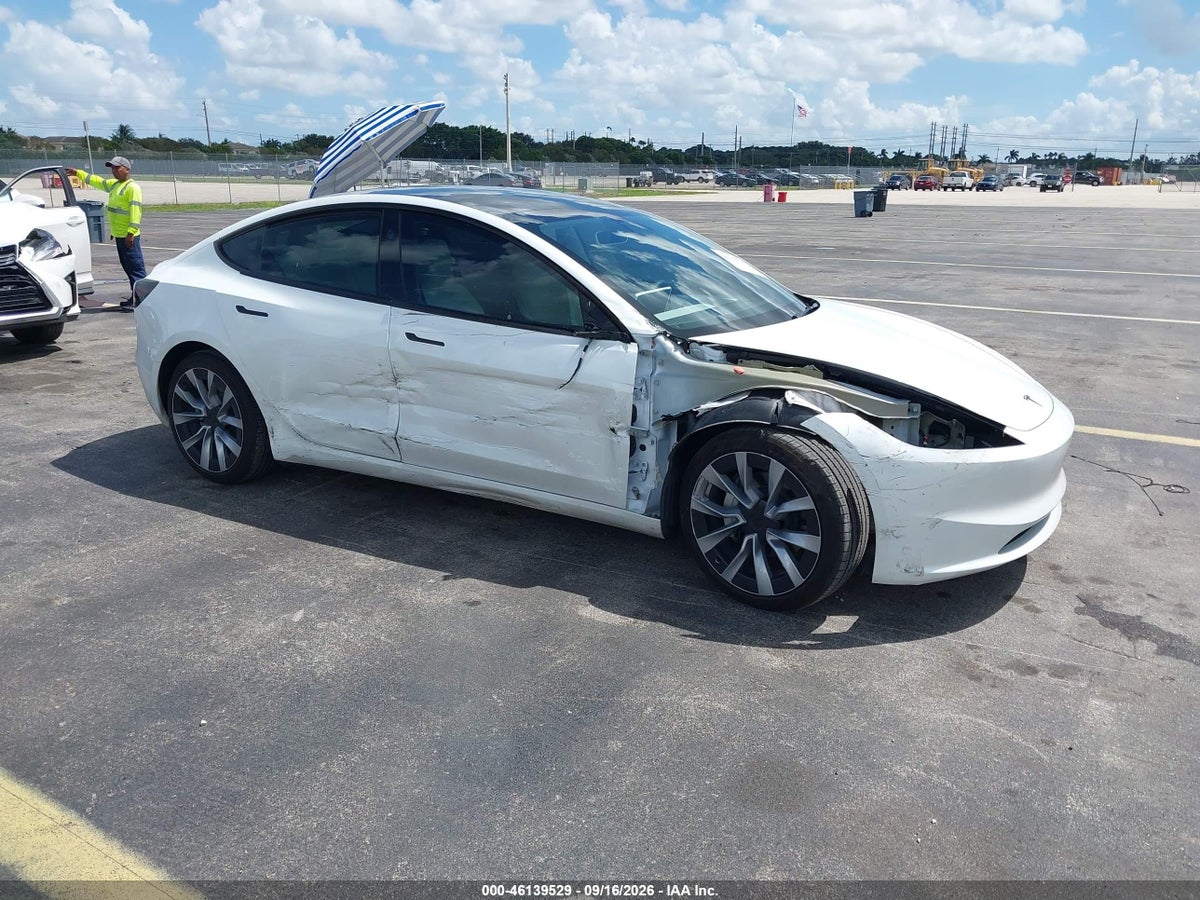 2026 TESLA MODEL 3