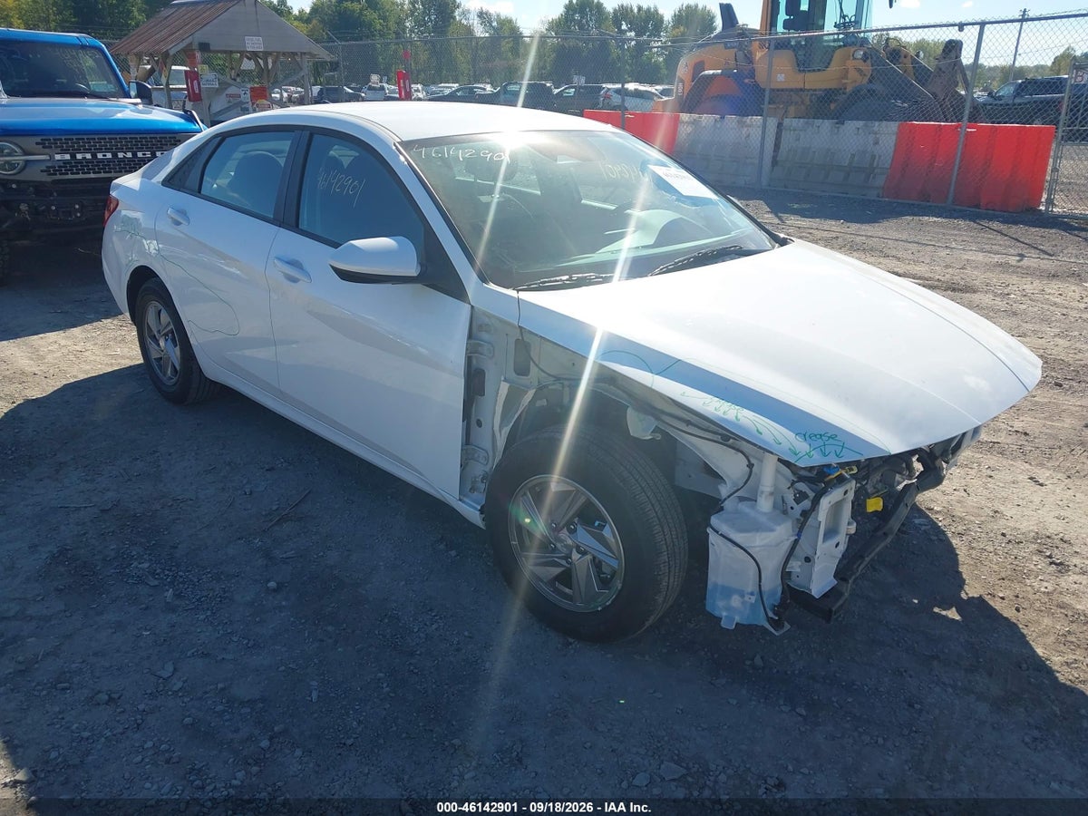 2026 HYUNDAI ELANTRA SE