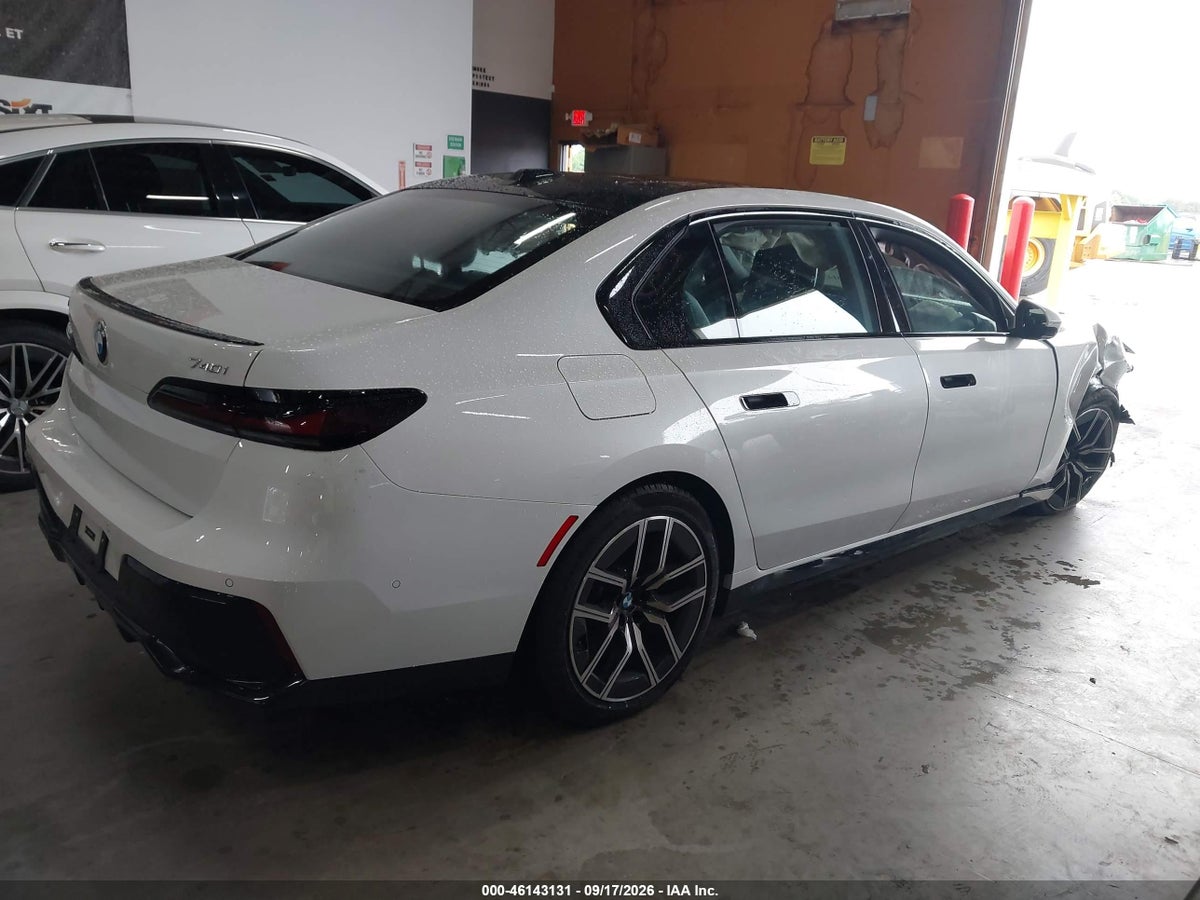 2026 BMW 740I XDRIVE — photo 4