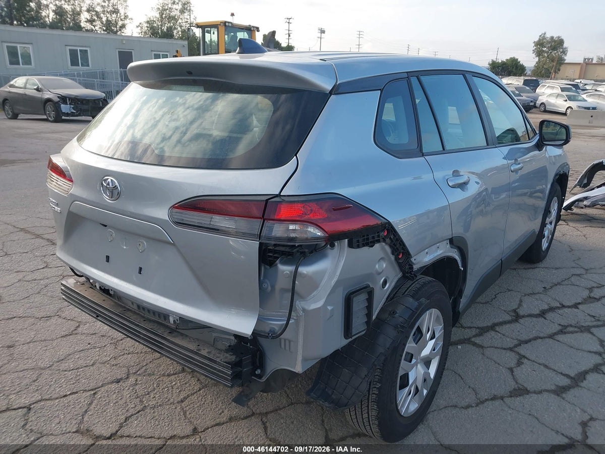 2026 TOYOTA COROLLA CROSS L — снимка 4