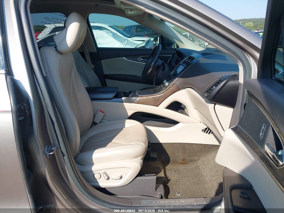 2018 LINCOLN MKX RESERVE — photo 5