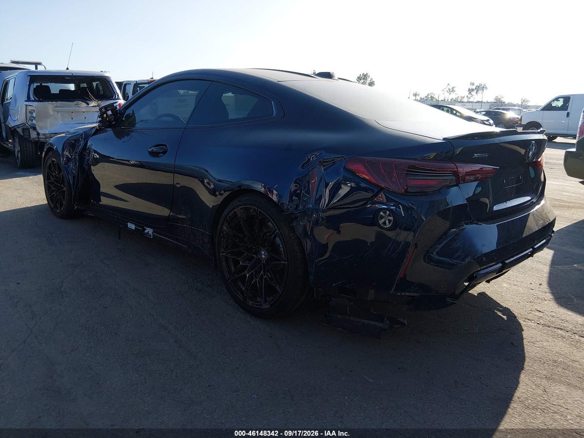 2027 BMW M4 COMPETITION XDRIV — photo 3
