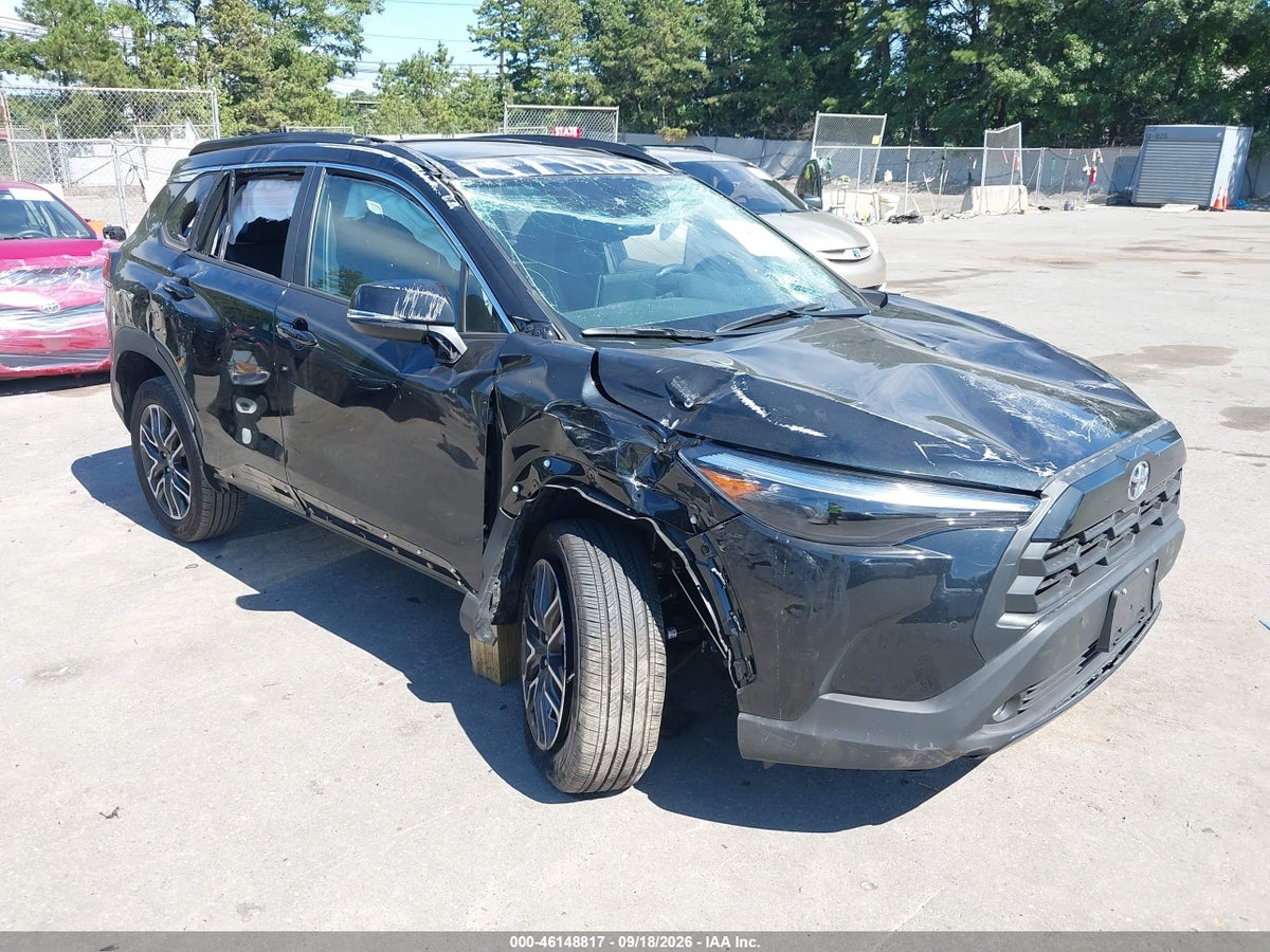 2026 TOYOTA COROLLA CROSS XLE
