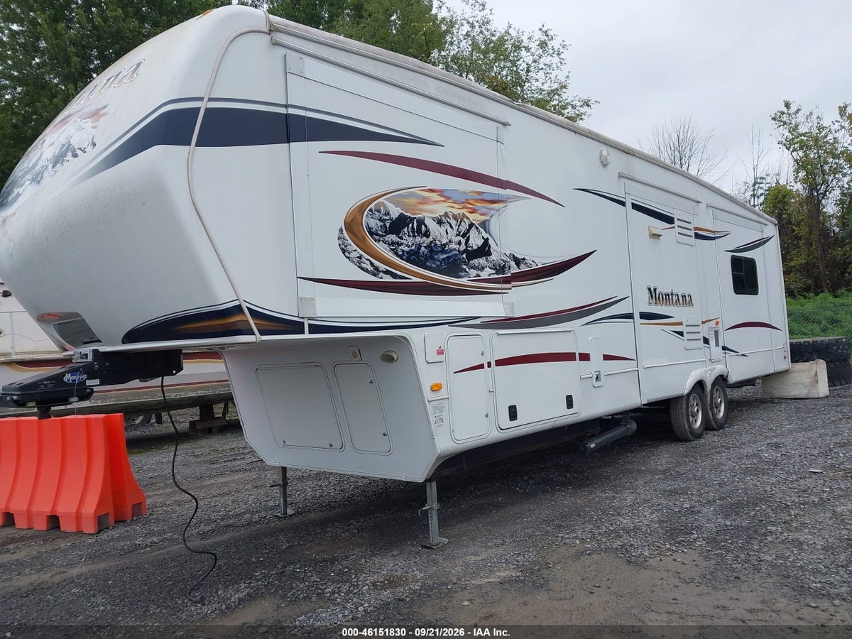 2013 KEYSTONE RV MONTANA — photo 2