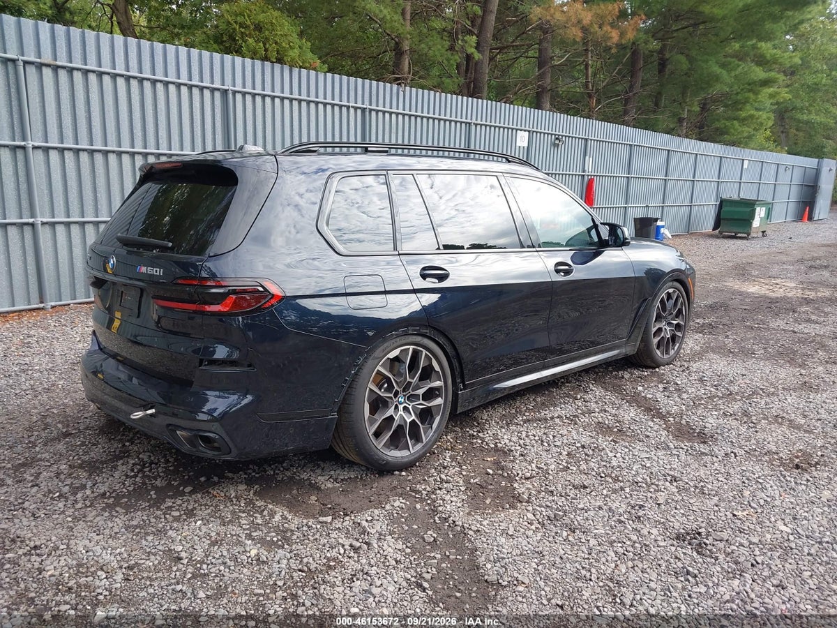 2026 BMW X7 M60I — photo 4