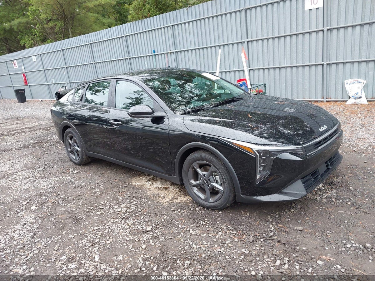 2026 KIA K4 LXS