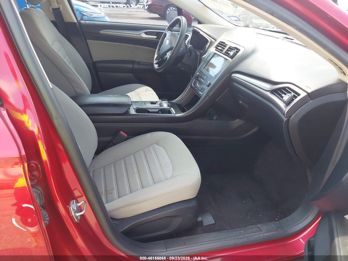 2020 FORD FUSION S — photo 5