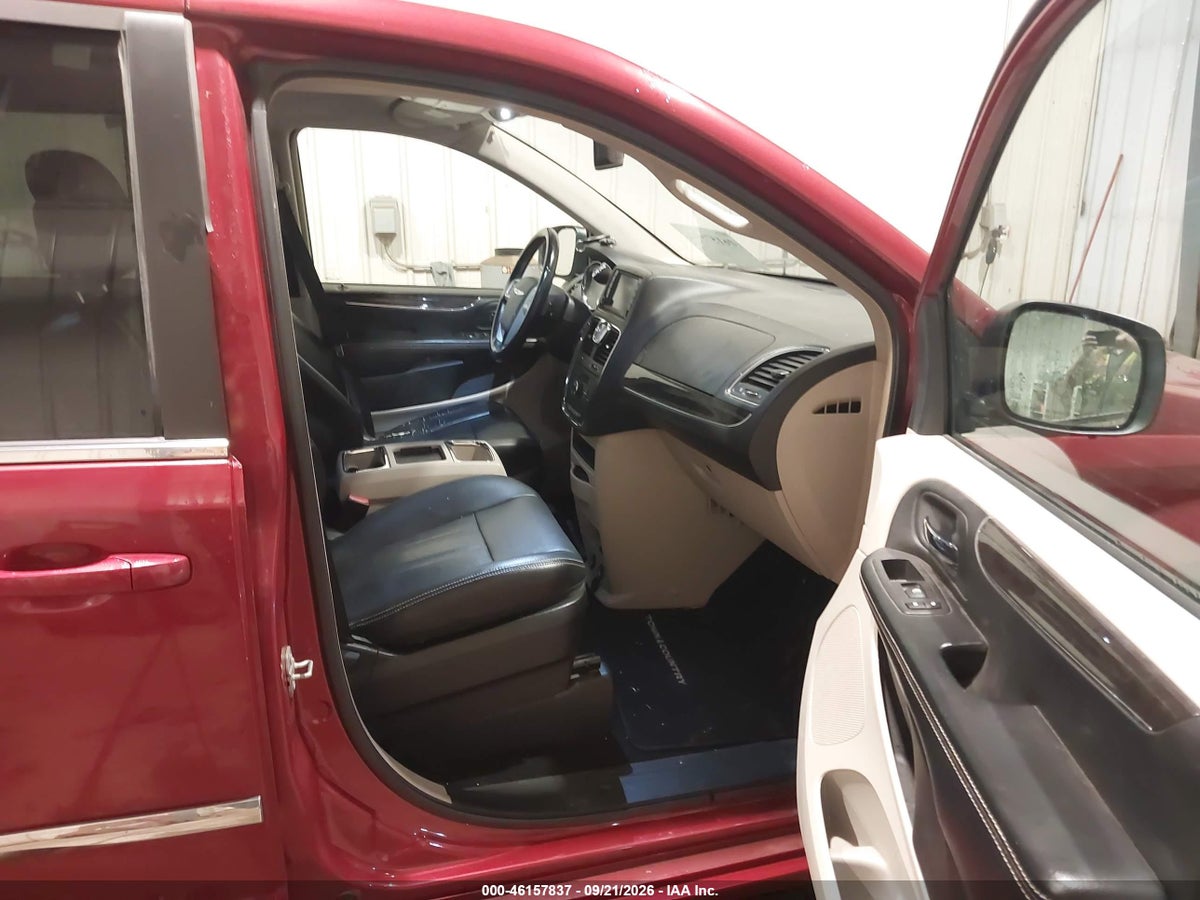 2016 CHRYSLER TOWN & COUNTRY TOURING — снимка 5