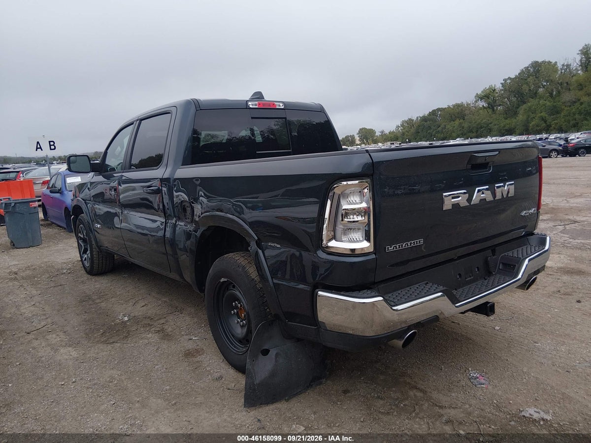 2026 RAM 1500 LARAMIE — photo 3