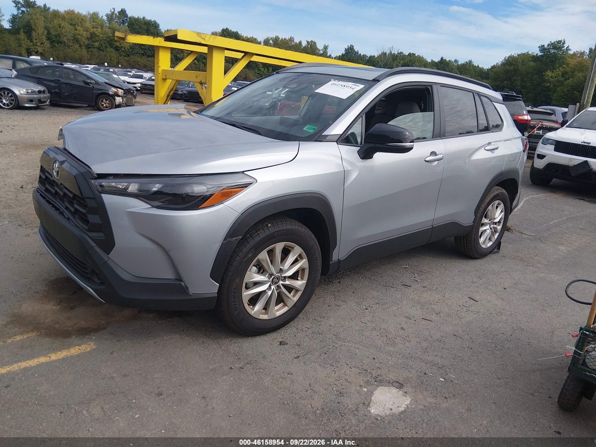 2026 TOYOTA COROLLA CROSS LE — снимка 2