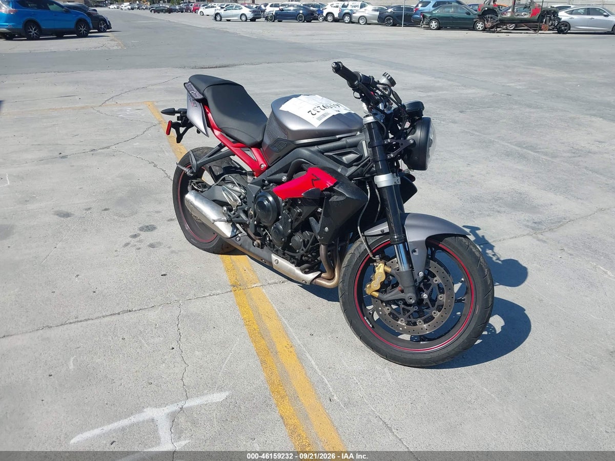 2015 TRIUMPH MOTORCYCLE STREET TRIPLE R