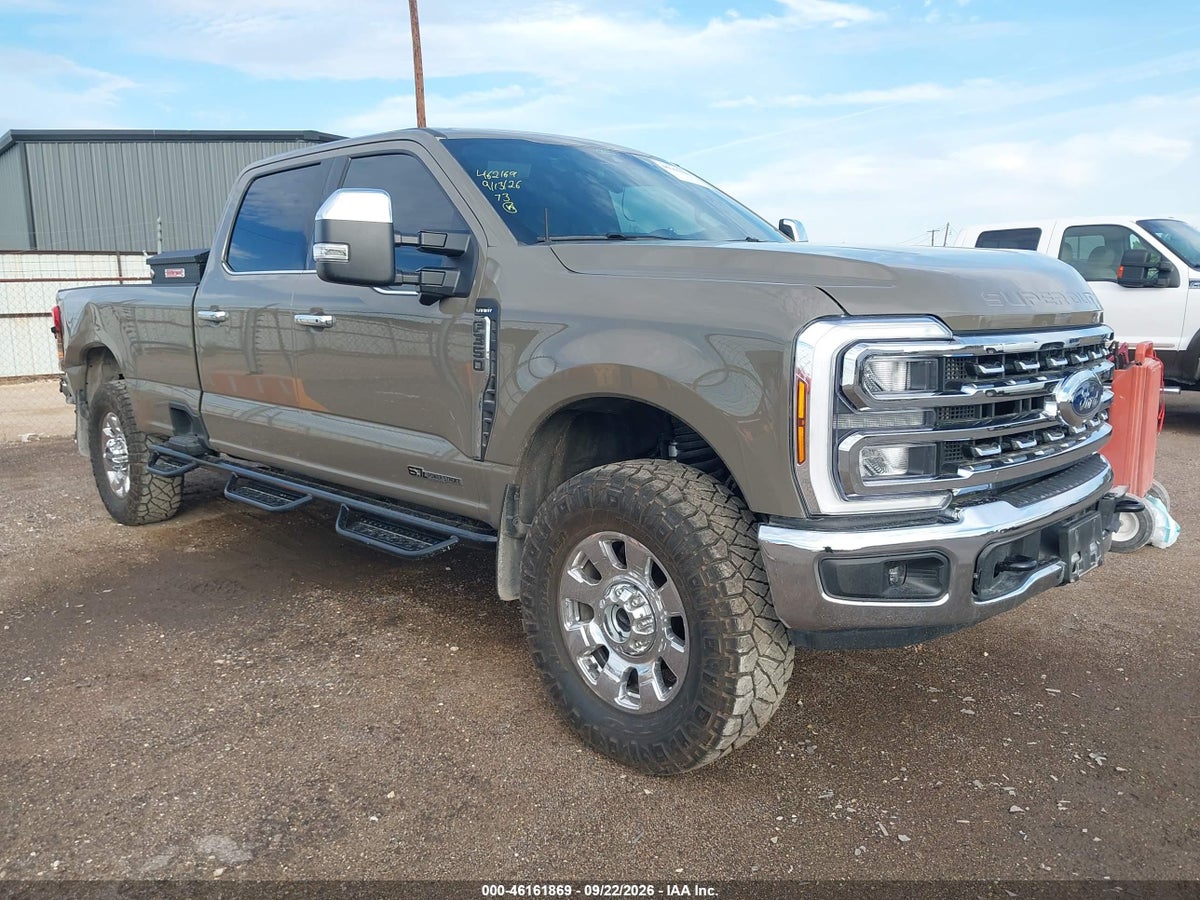 2026 FORD F-350 LARIAT