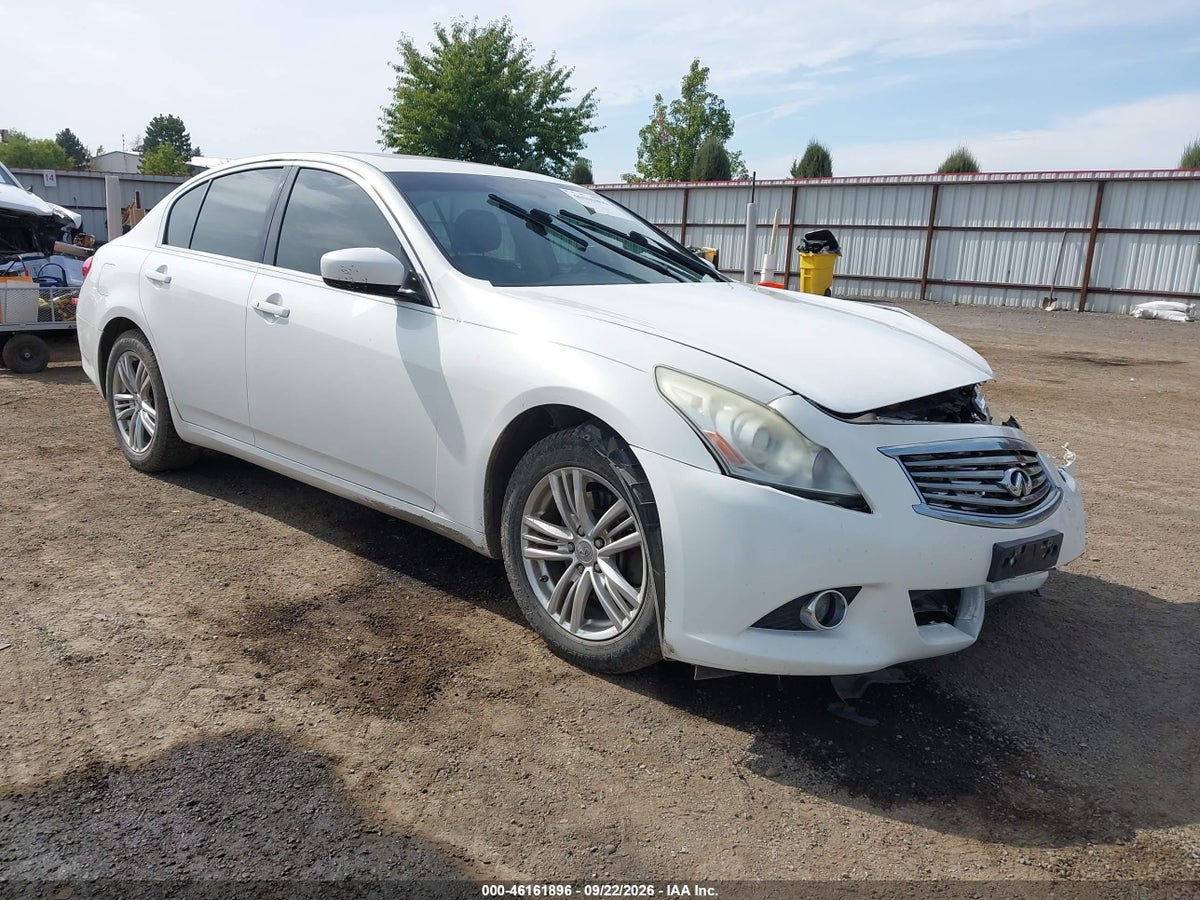 2013 INFINITI G37X