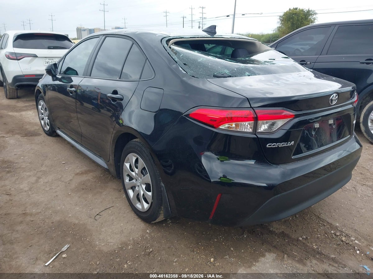 2026 TOYOTA COROLLA LE — photo 3