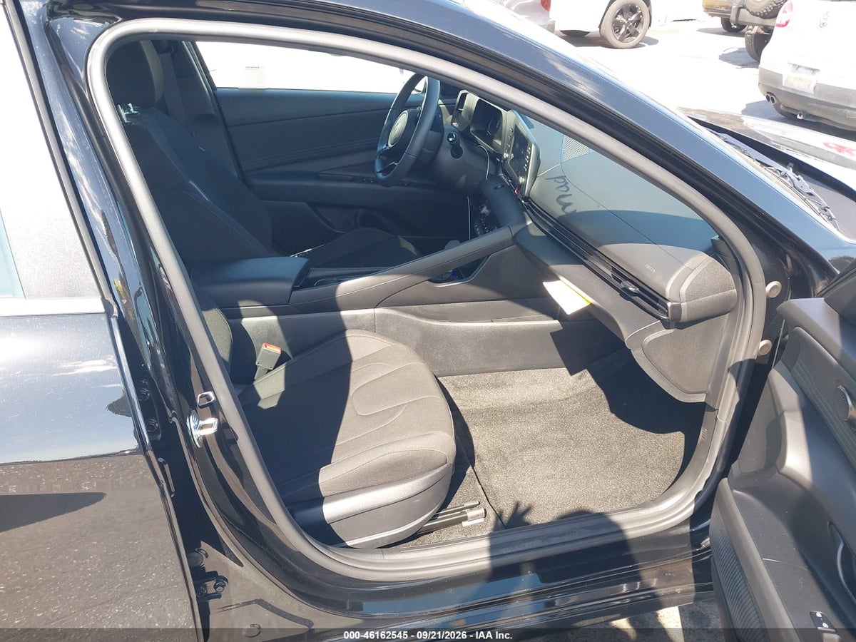 2026 HYUNDAI ELANTRA SEL SPORT PREMIUM — photo 5