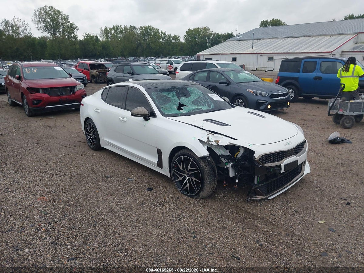 2023 KIA STINGER GT-LINE