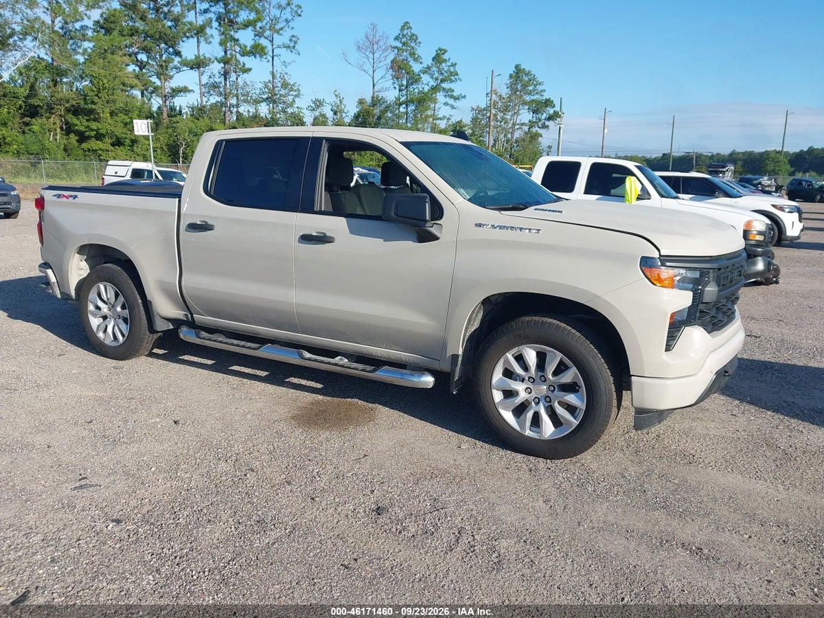 2026 CHEVROLET SILVERADO 1500 4WD SHORT BED CUSTOM