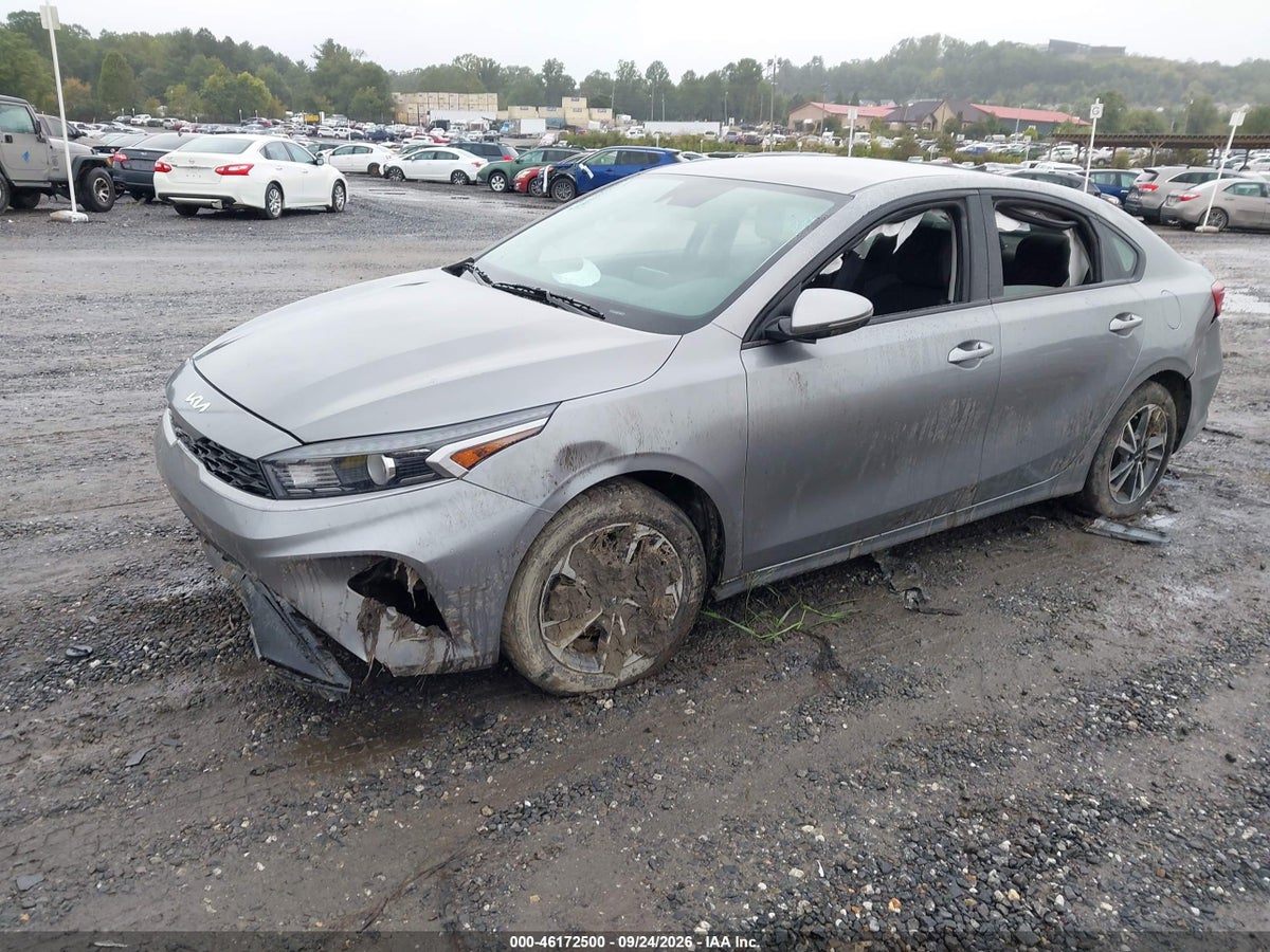 2024 KIA FORTE LXS — photo 2