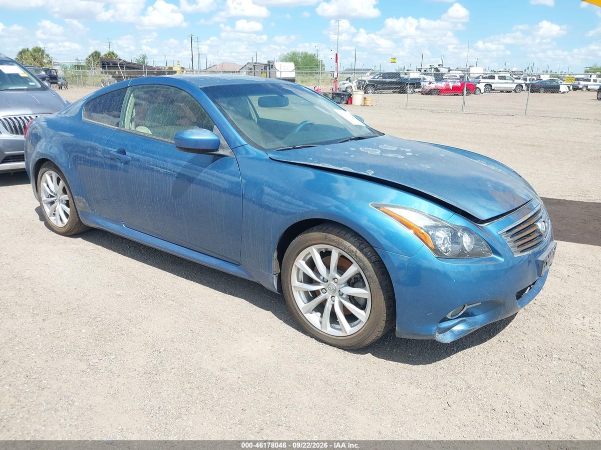 2013 INFINITI G37 JOURNEY