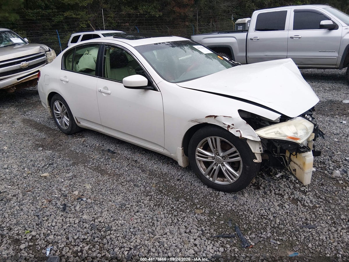 2013 INFINITI G37 JOURNEY