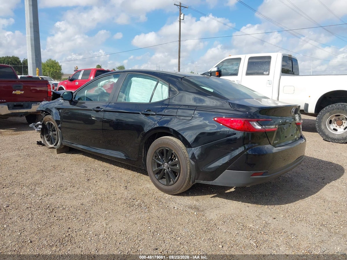2026 TOYOTA CAMRY LE — снимка 3