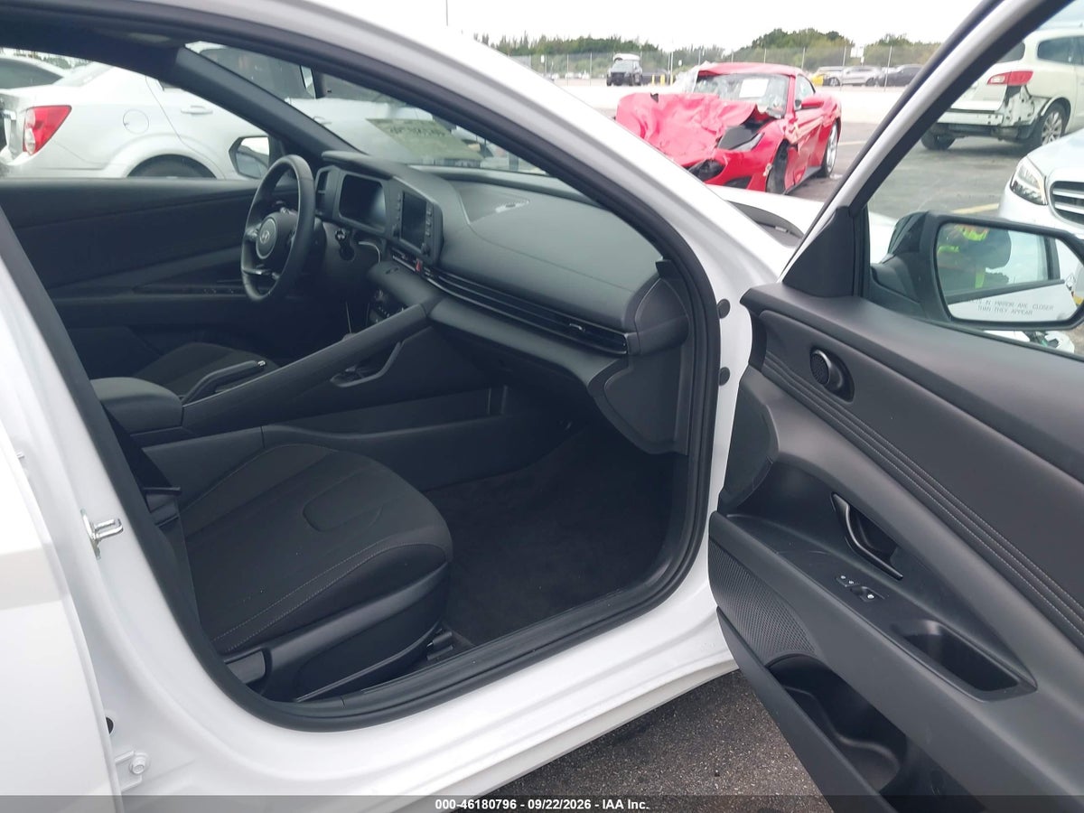 2026 HYUNDAI ELANTRA SEL SPORT — снимка 5