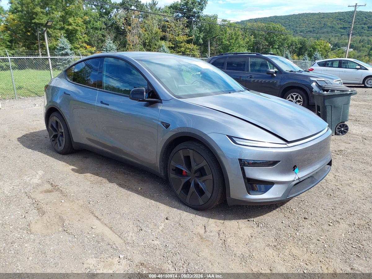 2026 TESLA MODEL Y PERFORMANCE ALL-WHEEL DRIVE
