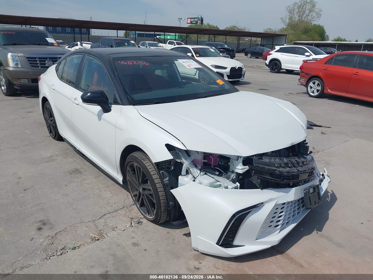 2026 TOYOTA CAMRY XSE