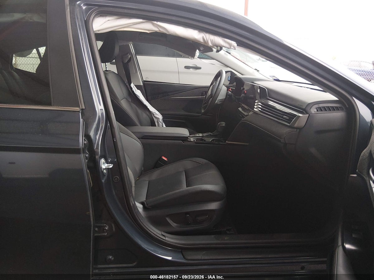 2026 TOYOTA CAMRY XLE — photo 5