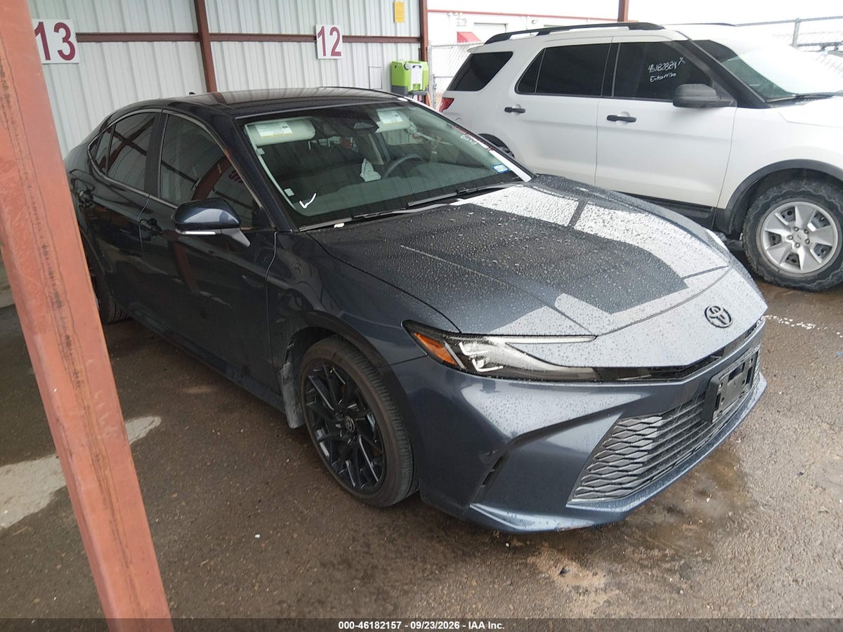 2026 TOYOTA CAMRY XLE