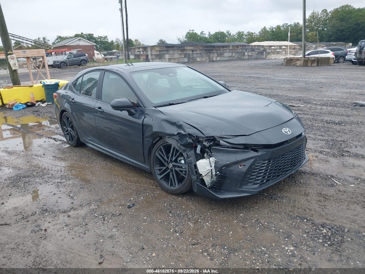 2026 TOYOTA CAMRY XSE