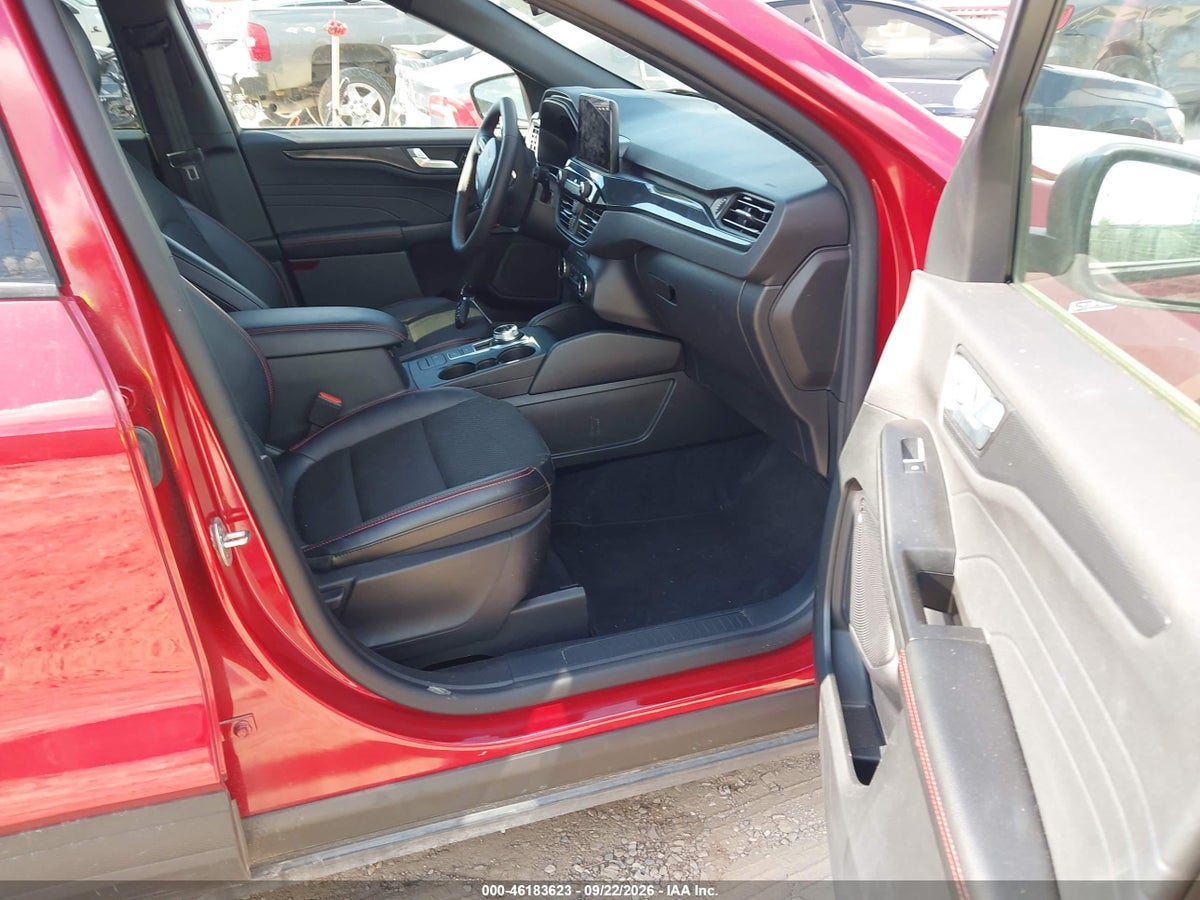 2026 FORD ESCAPE ST-LINE — photo 5