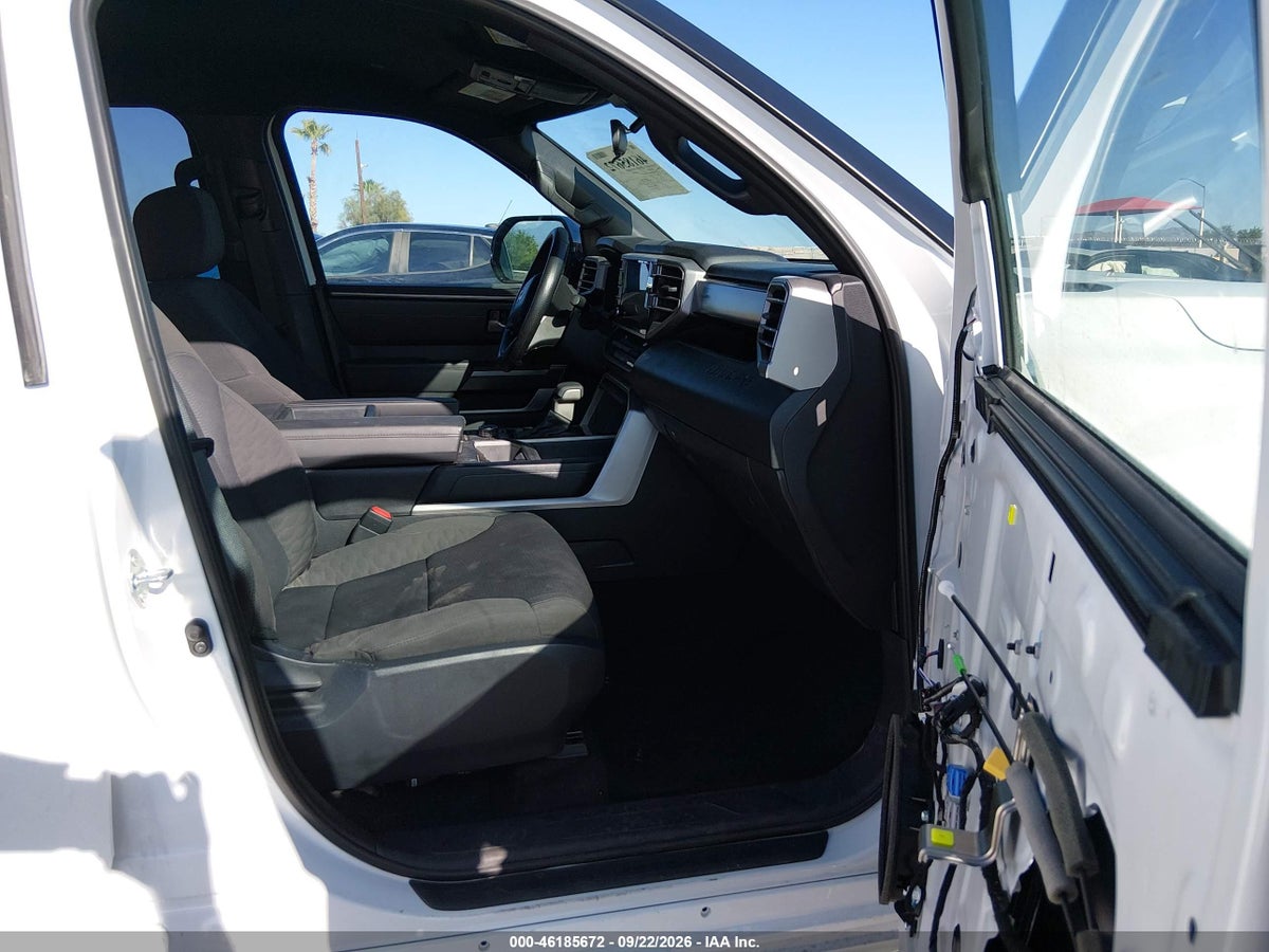 2026 TOYOTA TUNDRA SR5 CREWMAX 6.5' BED — photo 5