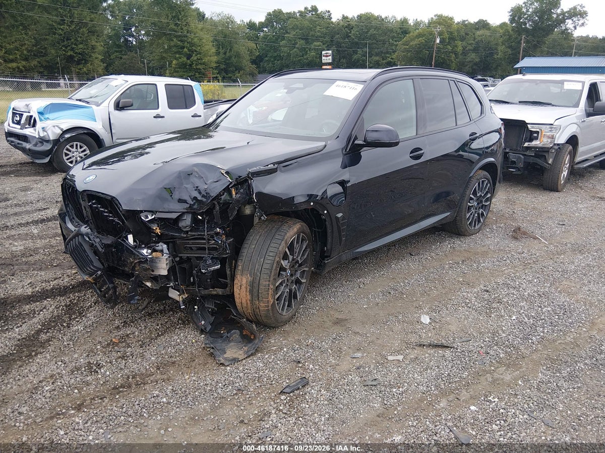 2026 BMW X5 PHEV XDRIVE50E — photo 2