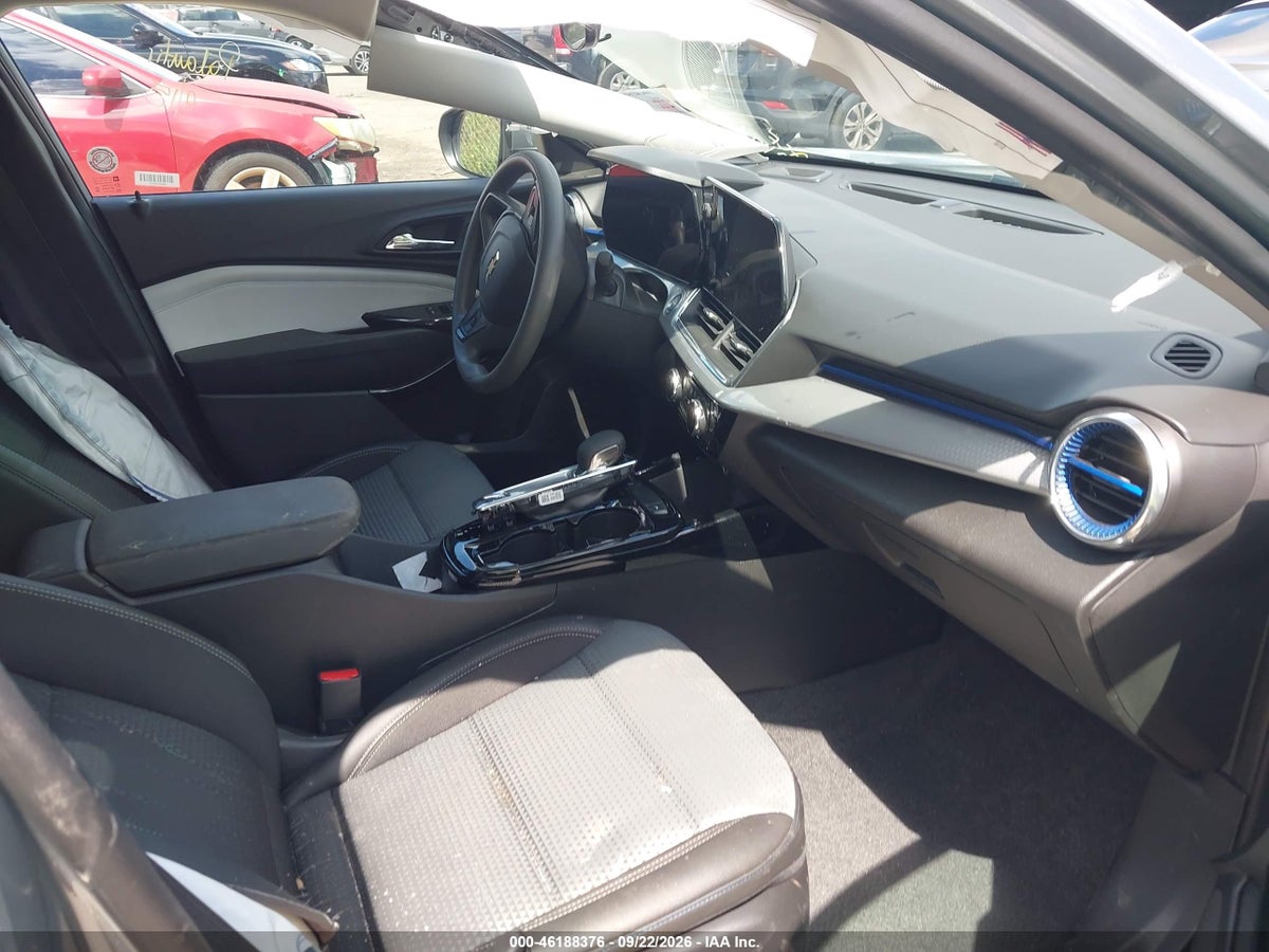 2026 CHEVROLET TRAX FWD LT — photo 5