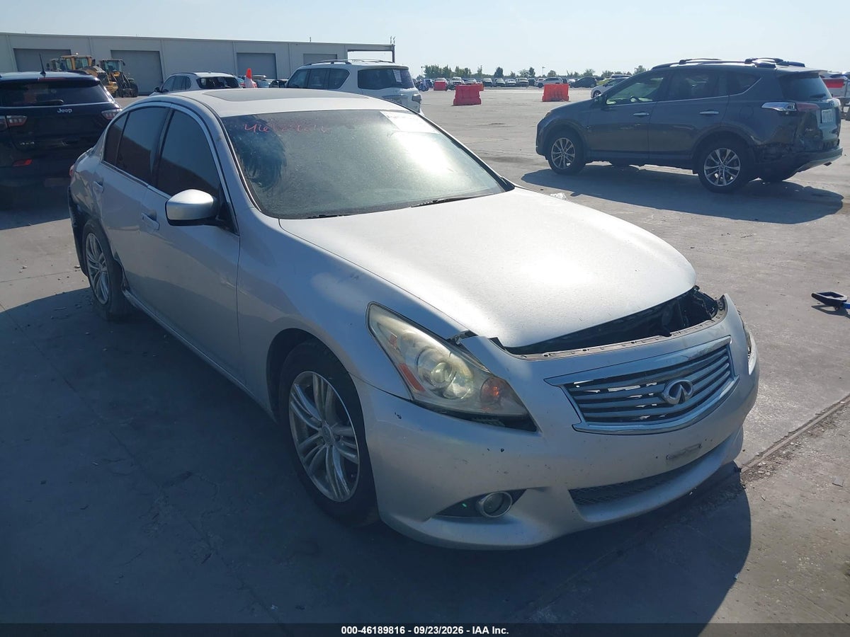 2013 INFINITI G37 JOURNEY