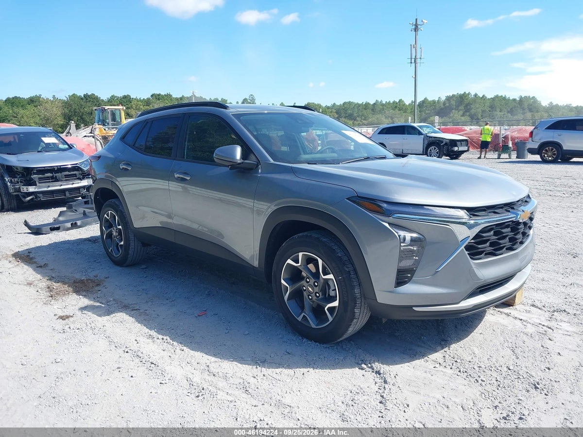 2026 CHEVROLET TRAX FWD LT