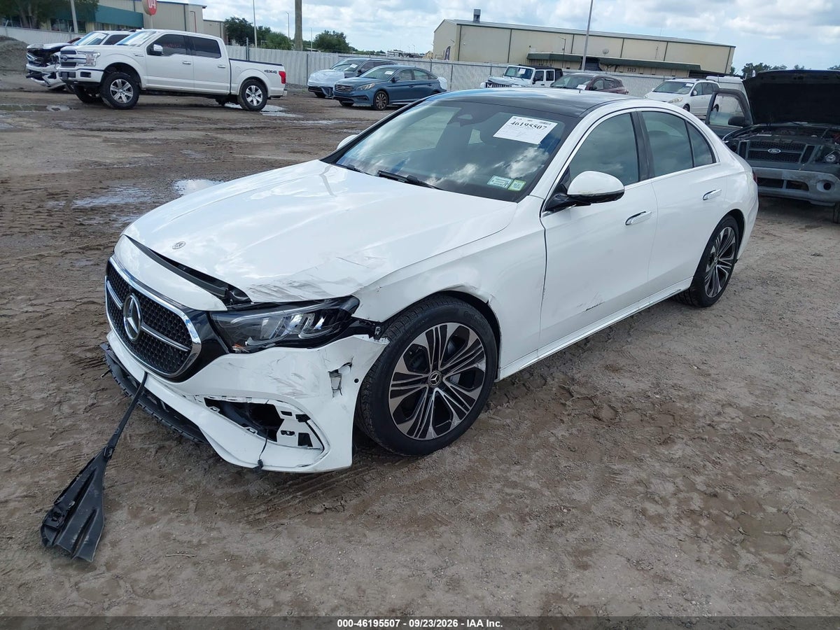 2026 MERCEDES-BENZ E 350 — photo 2