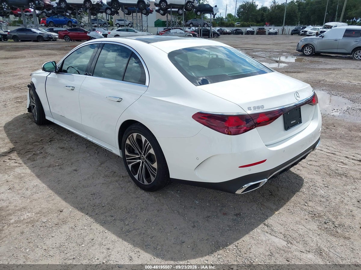 2026 MERCEDES-BENZ E 350 — photo 3
