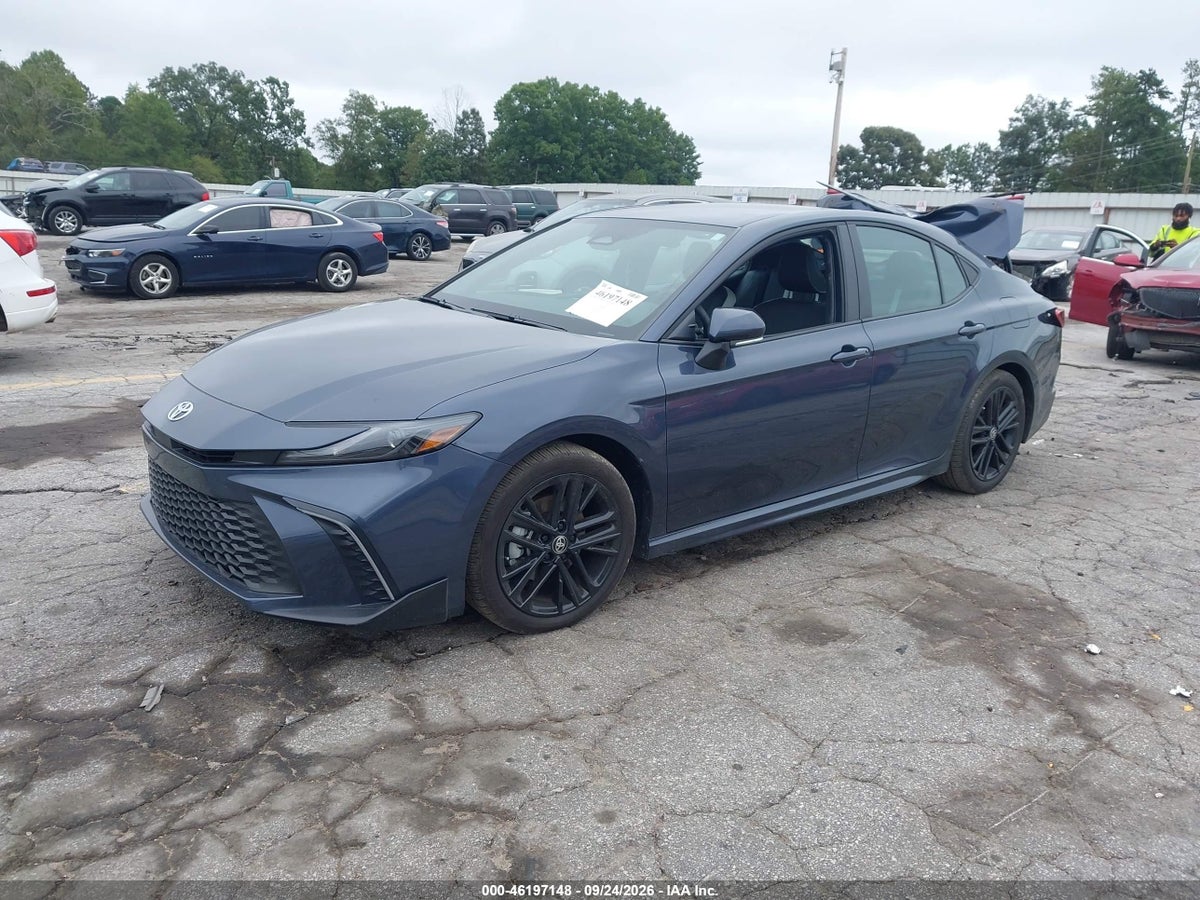 2026 TOYOTA CAMRY SE — снимка 2