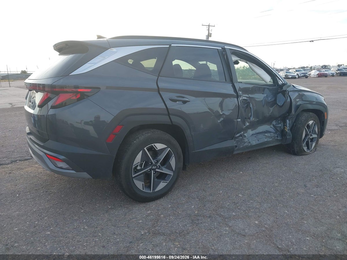2026 HYUNDAI TUCSON SEL — photo 4