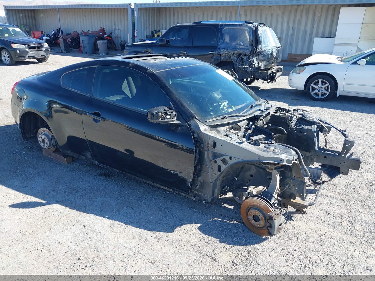 2013 INFINITI G37 JOURNEY