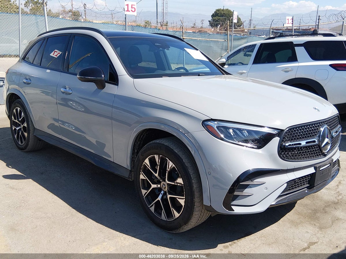 2026 MERCEDES-BENZ GLC 300 SUV